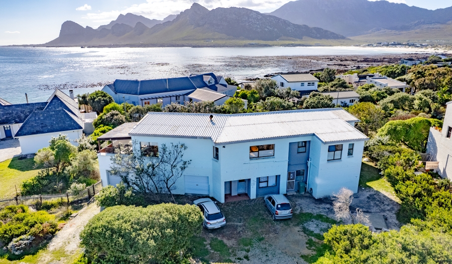 6 Bedroom Property for Sale in Pringle Bay Western Cape